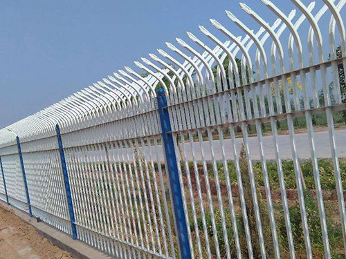 廠區(qū)鋅鋼護(hù)欄