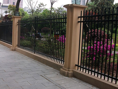 花園鋅鋼護(hù)欄 花園鋅鋼護(hù)欄